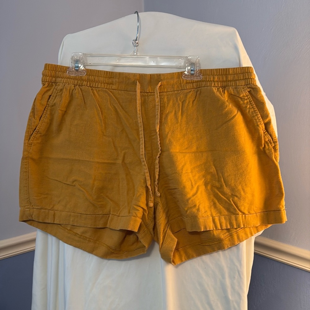 Women’s shorts